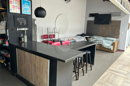 Casa à venda com 2 suítes no condomínio Residencial, Mogi das Cruzes - SP
