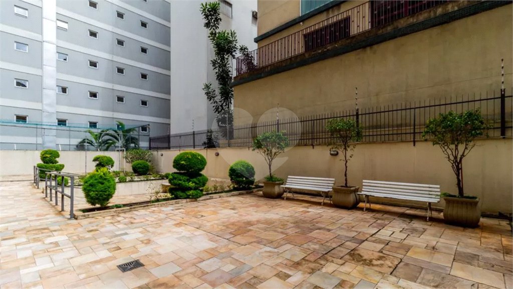 Apartamento à venda com 3 quartos, sendo 1 suíte,  em Higienópolis, São Paulo, SP