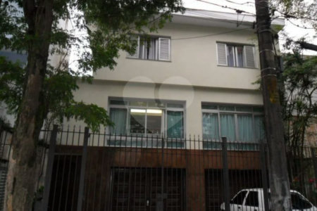 Sobrado à venda com 4 quartos, sendo 1 suíte, em Santana, São Paulo, SP