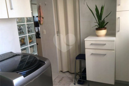 Apartamento à venda com 3 quartos, sendo 1 suíte,  em Vila Progredior, São Paulo, SP