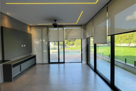 Casa à venda com 3 suítes no condomínio Residencial Granville, Atibaia - SP