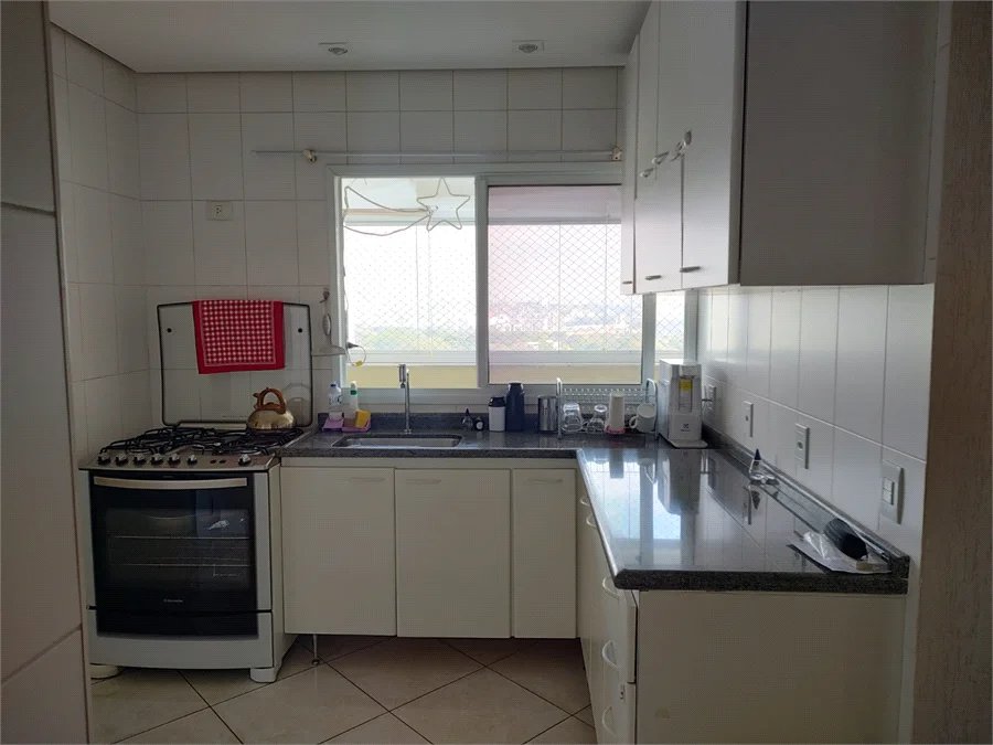 Apartamento à venda com 4 quartos, sendo 2 suítes, em Alto de Pinheiros, São Paulo, SP