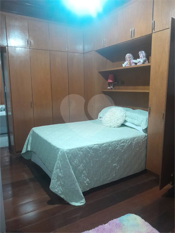 Sobrado à venda com 3 suítes em Itaim Paulista, São Paulo, SP