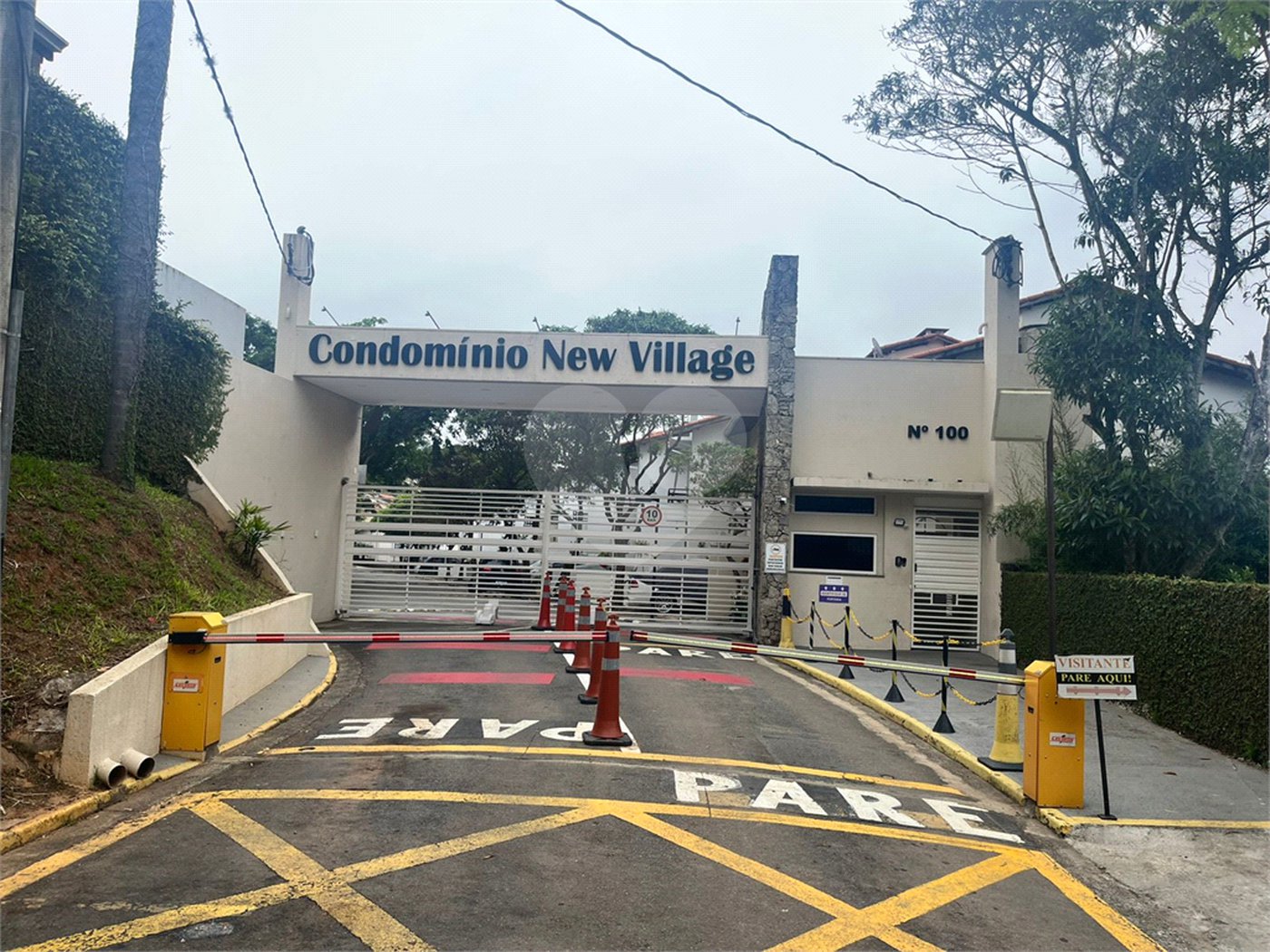 Casa à venda com 3 quartos no condomínio Jd Rebelato, Cotia - SP