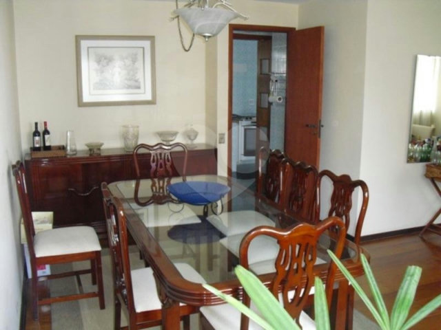 Apartamento à venda com 4 quartos, sendo 1 suíte,  em Campo Belo, São Paulo, SP