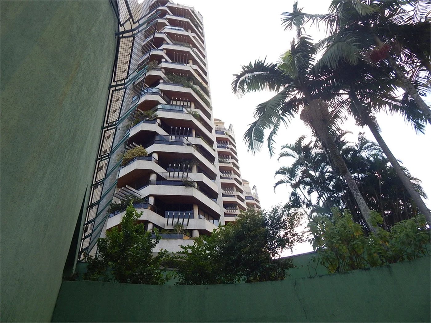 Apartamento à venda com 4 quartos, sendo 3 suítes, em Paraíso do Morumbi, São Paulo, SP