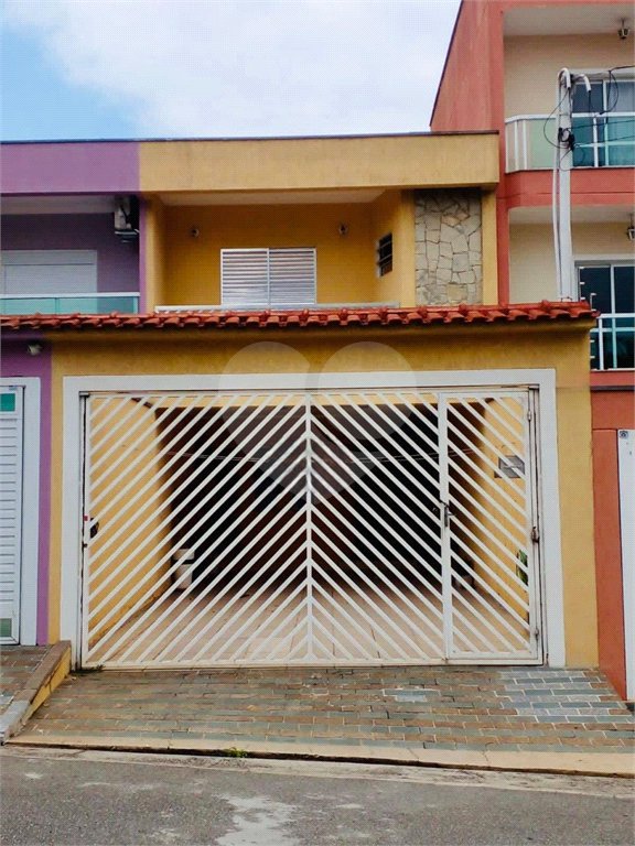 Sobrado à venda com 3 quartos, sendo 1 suíte,  em Vila América, Santo André, SP