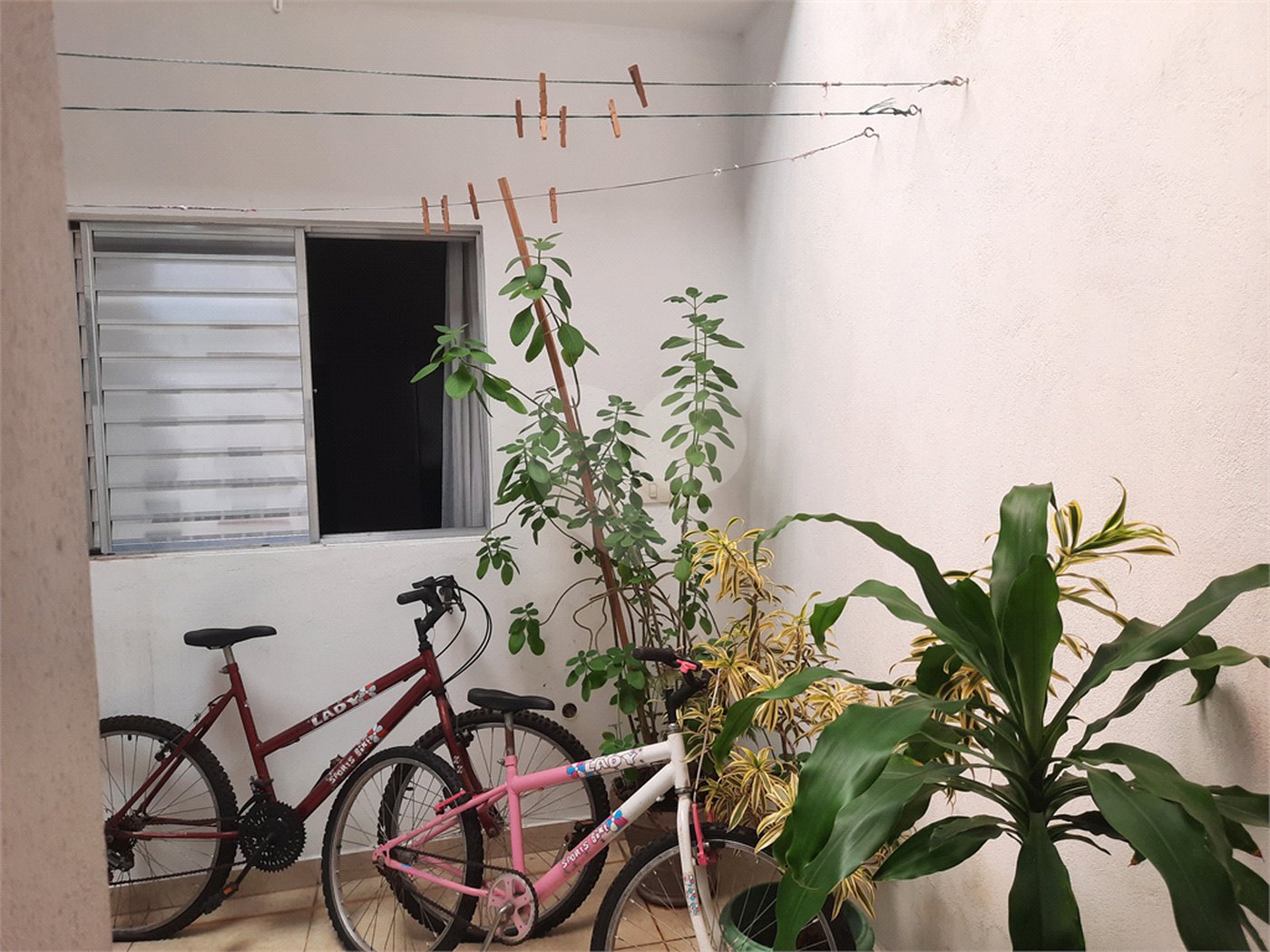 Casa Térrea à venda com 3 quartos, sendo 2 suítes,  em Vila Mazzei, São Paulo, SP