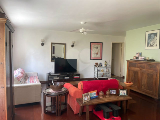 Apartamento à venda com 3 quartos, sendo 2 suítes,  em Bela Vista, São Paulo, SP