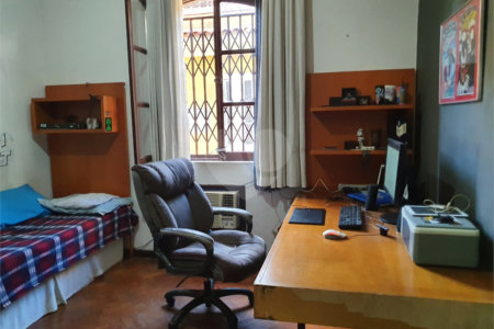 Casa à venda com 5 quartos, sendo 2 suítes,  em Rio Comprido, Rio de Janeiro, RJ