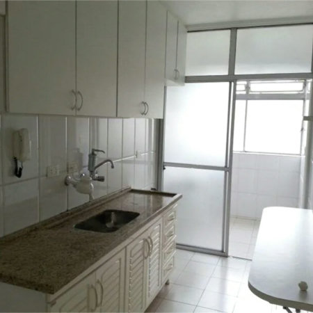 Apartamento à venda com 2 quartos em Real Parque, São Paulo, SP