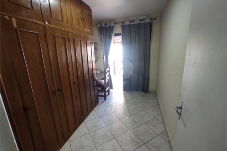 Casa à venda com 3 quartos, sendo 1 suíte,  em Jardim Santa Cecília, Guarulhos, SP