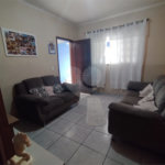 Sobrado à venda com 3 quartos, sendo 1 suíte, em Biritiba, Poá, SP