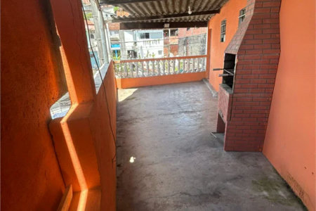 Sobrado à venda com 4 quartos, sendo 2 suítes, em Parque Sonia, São Paulo, SP