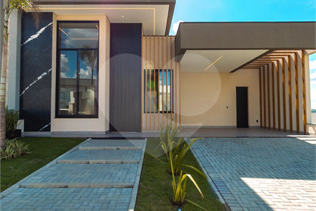 Casa à venda com 3 suítes no condomínio Residencial Dona Maria Candida, Indaiatuba - SP