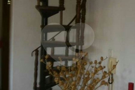 Sobrado à venda com 4 quartos, sendo 2 suítes, em Jardim Peri Peri, São Paulo, SP