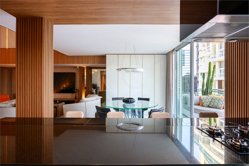 Apartamento à venda com 3 suítes em Cidade Monções, São Paulo, SP
