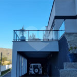 Casa à venda com 4 suítes no condomínio Osato, Atibaia - SP