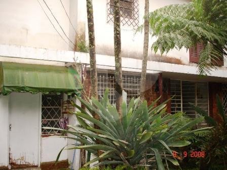 Sobrado à venda com 5 quartos, sendo 3 suítes,  em Vila Irmãos Arnoni, São Paulo, SP