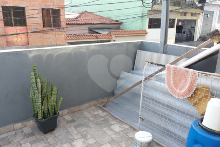 Casa à venda com 3 quartos, sendo 1 suíte,  em Vila Nivi, São Paulo, SP