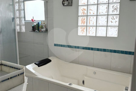 Sobrado à venda com 3 quartos, sendo 1 suíte, em Vila Irmãos Arnoni, São Paulo, SP