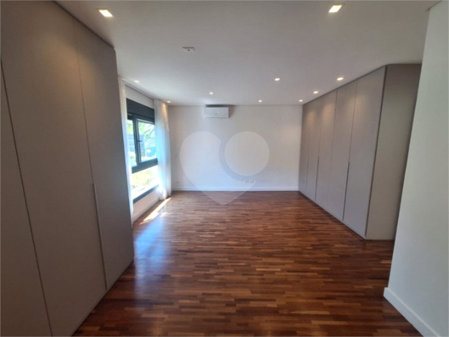 Casa à venda ou para alugar com 3 suítes no condomínio Boulevard Ibirapuera, São Paulo - SP