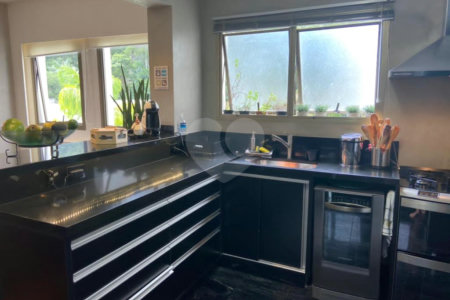 Apartamento à venda com 3 suítes em Vila Suzana, São Paulo, SP