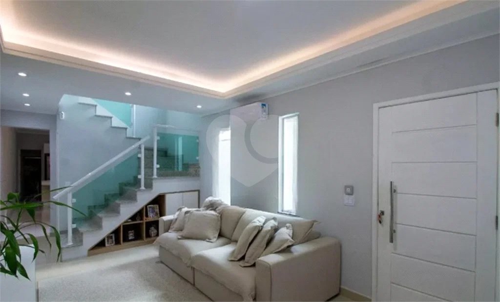 Casa à venda com 3 suítes em Vila Rosália, Guarulhos, SP