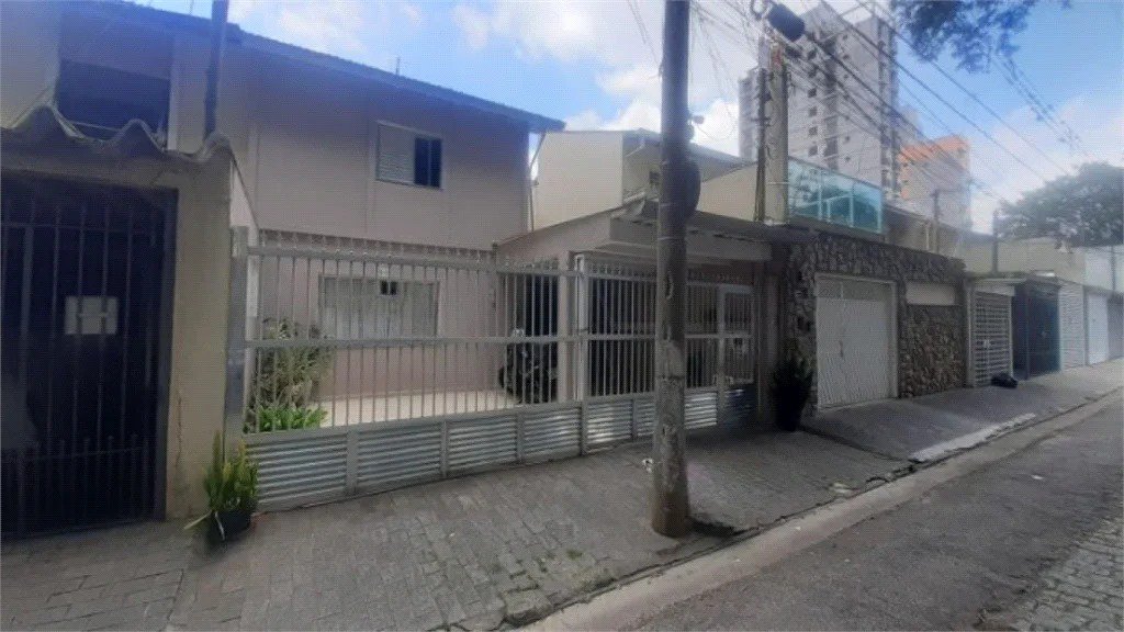 Sobrado à venda com 3 quartos, sendo 1 suíte, em Vila Sônia, São Paulo, SP
