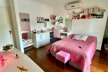 Casa de Alto Padrão à Venda no Parque dos Pássaros – 350 m²