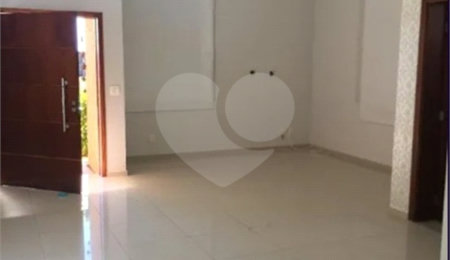 Casa à venda com 3 suítes no condomínio Damha I, São Carlos - SP