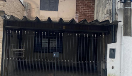 Casa à venda com 2 quartos em Jardim Alvorada, oportunidade para investidor