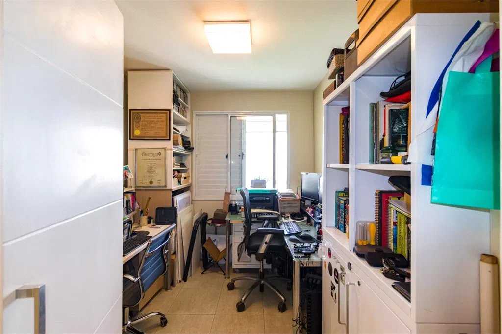 Apartamento à venda com 3 quartos, sendo 2 suítes, em Morumbi, São Paulo, SP