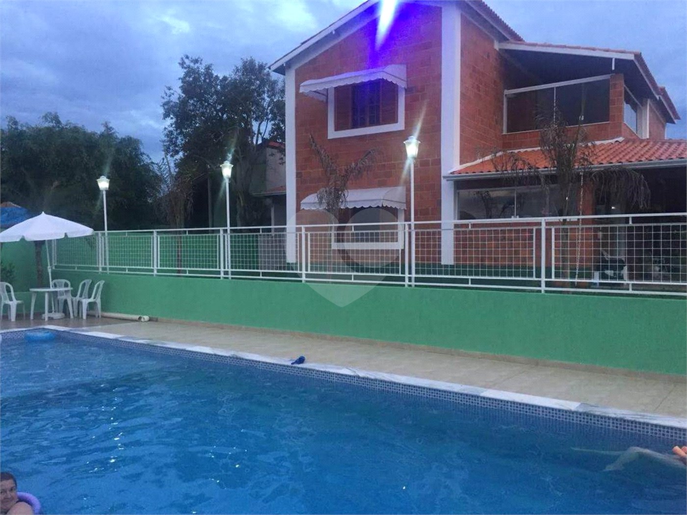 Chácara à venda com 3 quartos, sendo 1 suíte, no Centro, Araçoiaba da Serra, SP