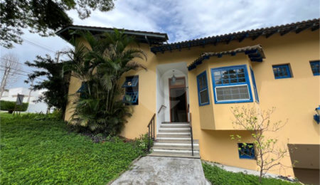 Casa à venda ou para alugar com 4 quartos, sendo 3 suítes,  no condomínio Estância Marambaia, Vinhedo - SP