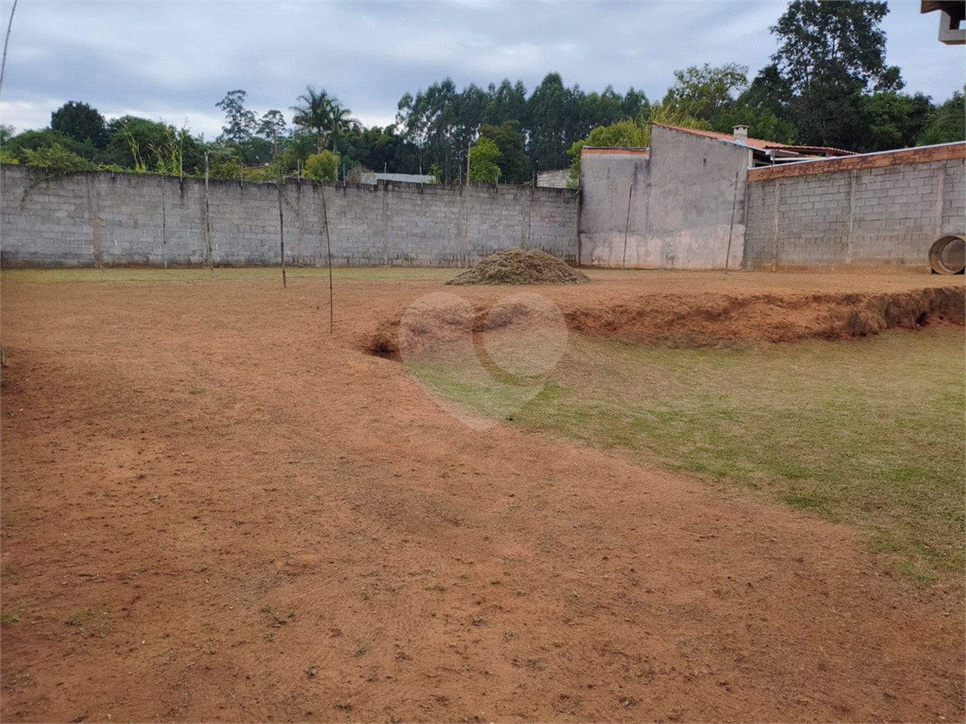 Casa à venda com 2 quartos em Chácaras Santa Martha, Várzea Paulista, SP