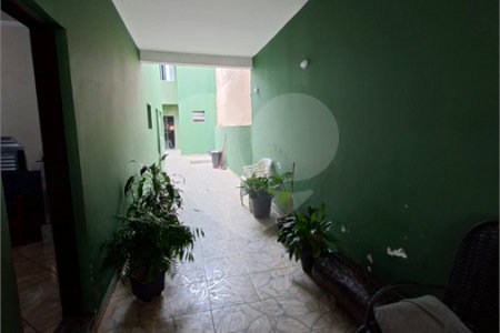 Casa à venda com 4 quartos, sendo 1 suíte,  em Vila Santa Maria, Guarulhos, SP