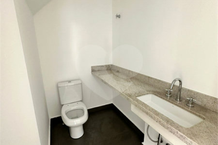 Cobertura à venda com 3 quartos, sendo 1 suíte,  em Vila Ipojuca, São Paulo, SP