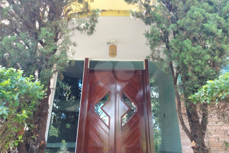 Casa à venda com 5 suítes em Canguera, São Roque, SP