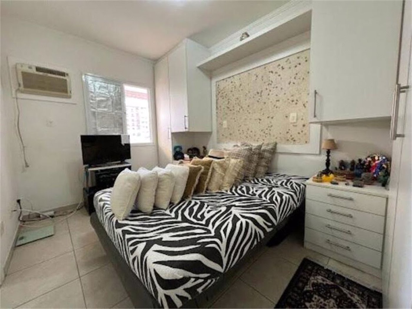 Apartamento Residencial para locação, Gonzaga, Santos - AP0231.