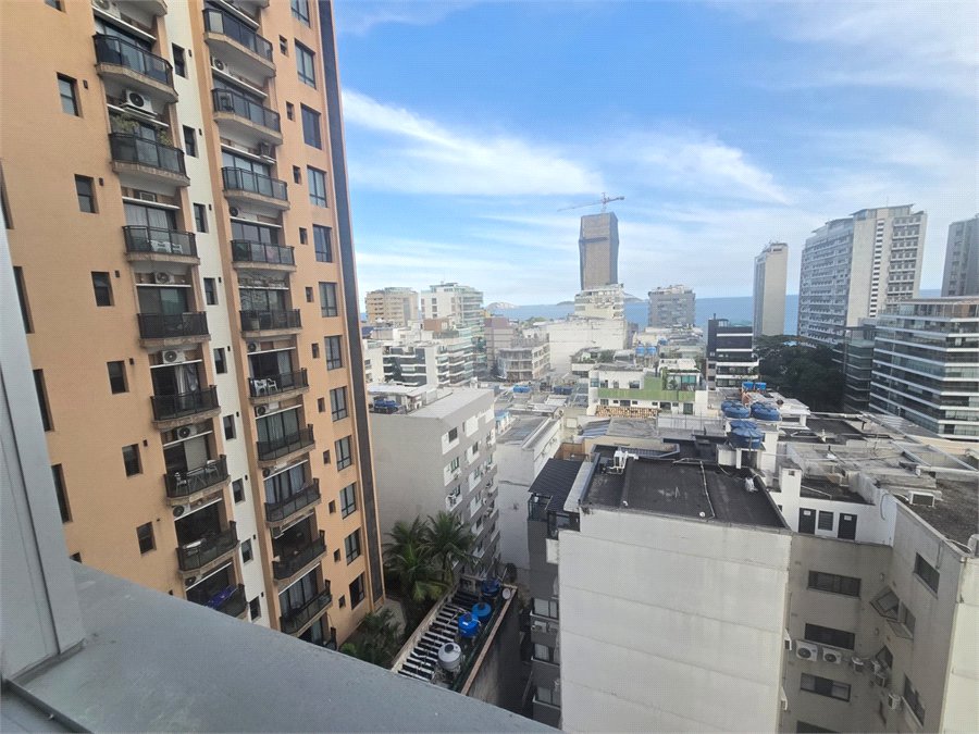 Apartamento à venda ou para alugar com 2 quartos, sendo 1 suíte, em Leblon, Rio de Janeiro, RJ