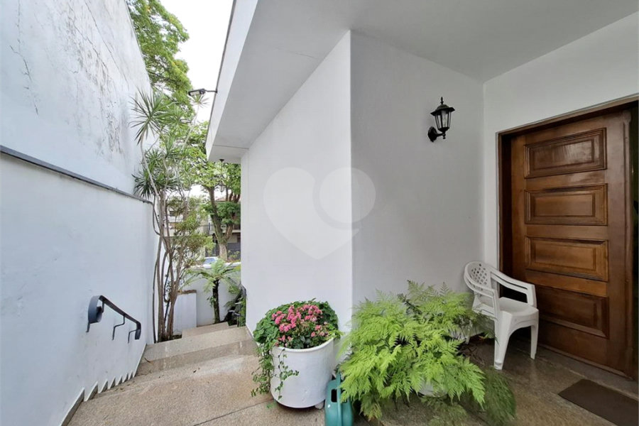 Casa à venda com 4 quartos, sendo 1 suíte, em Água Fria, São Paulo, SP