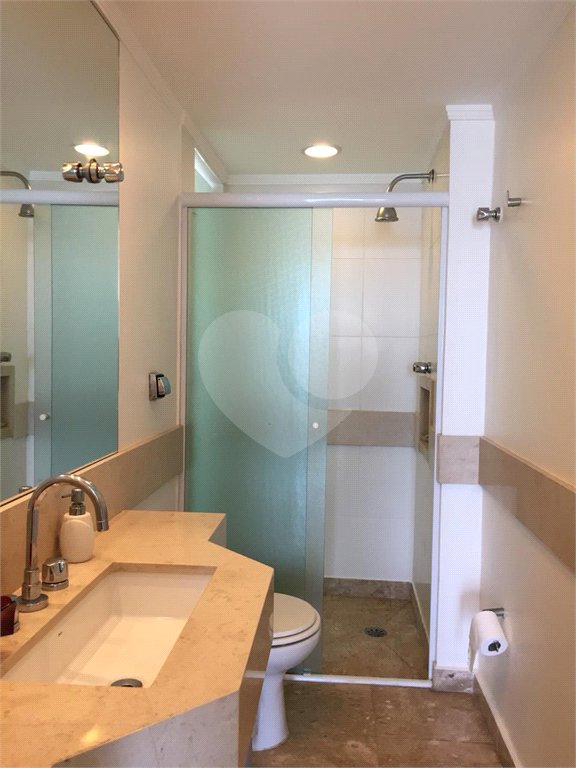 Apartamento à venda com 3 quartos em Pitangueiras, Guarujá, SP
