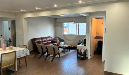 Apartamento à venda com 3 suítes em Bosque da Saúde, São Paulo, SP