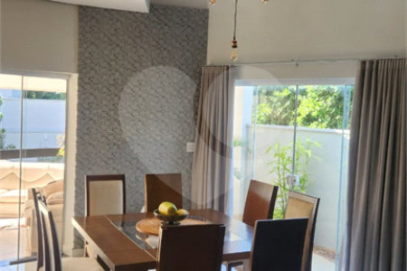 Casa à venda com 3 quartos, sendo 2 suítes, em Residencial Village Damha, Araraquara, SP