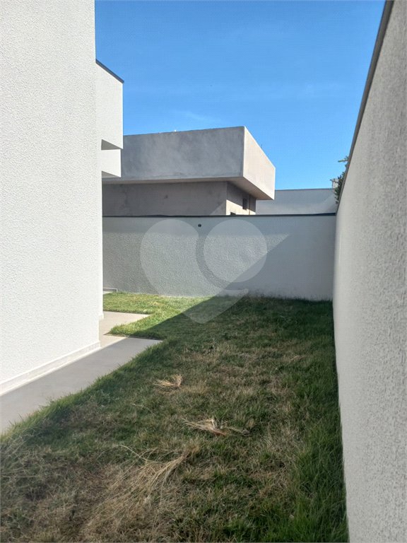 Casa à venda com 3 suítes no condomínio Reserva Real, Paulínia - SP