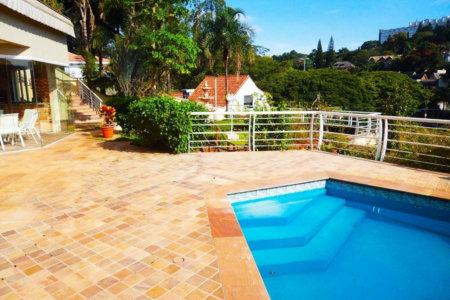 Casa à venda com 5 suítes em Jardim Leonor, São Paulo, SP