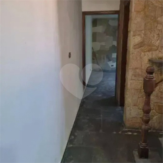 Sobrado à venda com 3 quartos, sendo 1 suíte, em Vila Zat, São Paulo, SP