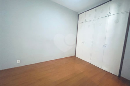 Apartamento à venda com 3 quartos, sendo 1 suíte, em Lagoa, Rio de Janeiro, RJ