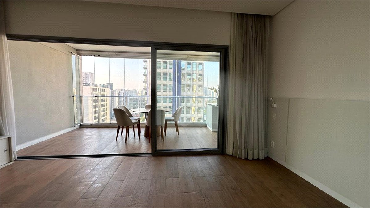 Apartamento para alugar com 1 suíte em Moema, São Paulo, SP